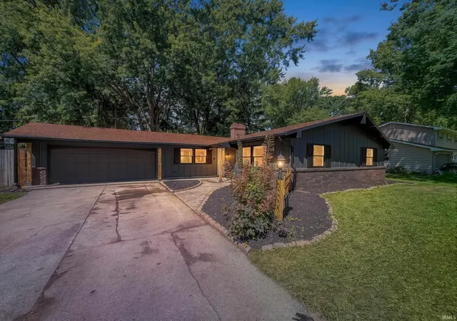 Photo 2 of Manufactured home for sale at 1913 Kendawa Dr, Fort Wayne, IN 46815 | MLS# 202634808 | Listing updated on 2026-09-12