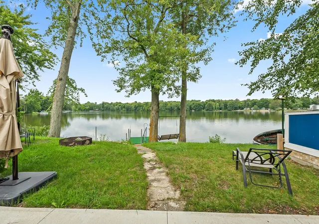 Photo 3 of Manufactured home for sale at 2810 S 390, Pleasant Lake, IN 46779 | MLS# 202634811 | Listing updated on 2026-08-27