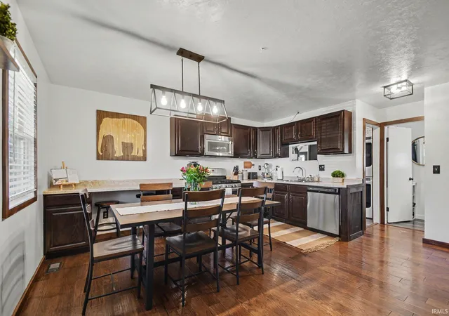 Photo 3 of Manufactured home for sale at 9285 E Sleepy Hollow Pkwy, Cromwell, IN 46732 | MLS# 202634831 | Listing updated on 2026-09-27