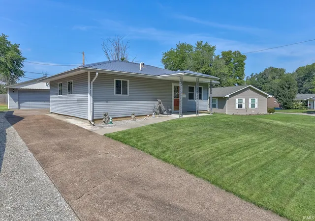 Photo 2 of Manufactured home for sale at 4524 Meadowridge Rd, Evansville, IN 47710 | MLS# 202634837 | Listing updated on 2026-09-11