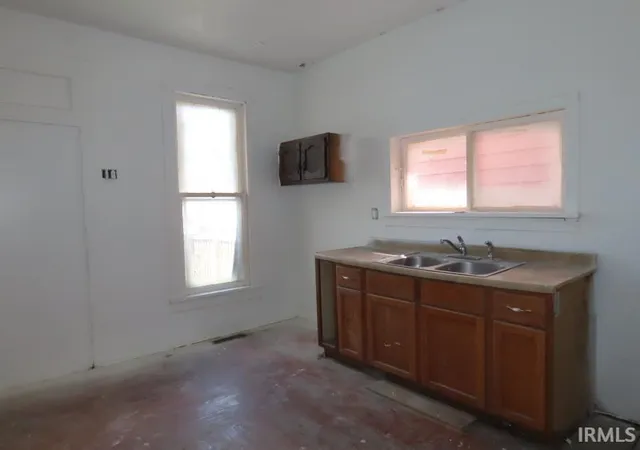 Photo 3 of Manufactured home for sale at 477 Hannah St, Huntington, IN 46750 | MLS# 202634853 | Listing updated on 2026-08-26