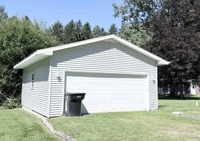 Photo 4 of Sale Pending at 27643 Sr 23 Hwy, North Liberty, IN 46554 | MLS# 202634855 | Listing updated on 2026-09-08