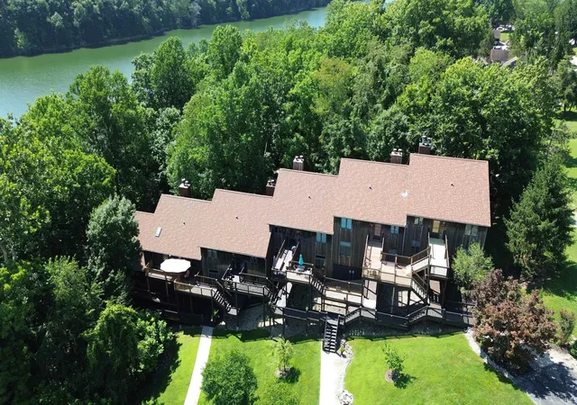 Photo 2 of Condo for sale at 1830 E Eagle Bay Dr, Bloomington, IN 47401 | MLS# 202634867 | Listing updated on 2026-08-26