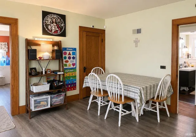 Photo 3 of Sale Pending at 805 Pasadena Dr, Fort Wayne, IN 46807 | MLS# 202634870 | Listing updated on 2026-08-27