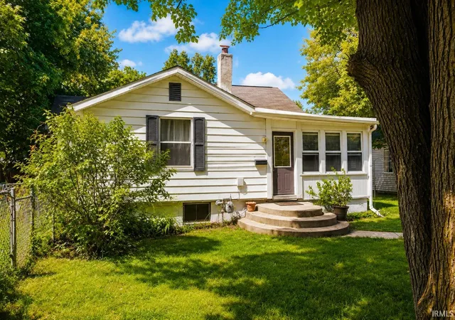 Photo 2 of Manufactured home for sale at 1501 Panama St, Mishawaka, IN 46544 | MLS# 202634872 | Listing updated on 2026-09-08