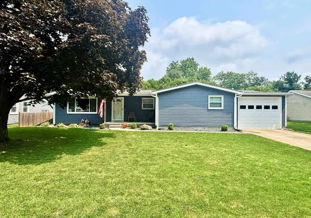 Photo 2 of Sale Pending at 755 N Locke Ct Ct, Nappanee, IN 46550 | MLS# 202634874 | Listing updated on 2026-08-31