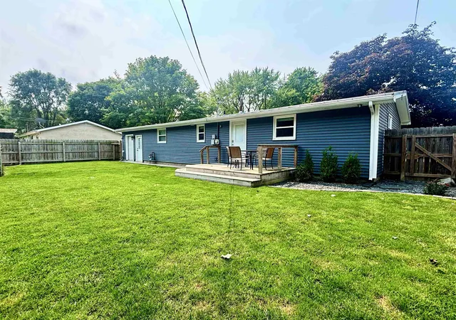 Photo 3 of Sale Pending at 755 N Locke Ct Ct, Nappanee, IN 46550 | MLS# 202634874 | Listing updated on 2026-08-31
