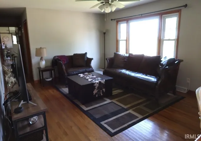 Photo 3 of Manufactured home for sale at 620 E Lincoln St, Mount Vernon, IN 47620 | MLS# 202634901 | Listing updated on 2026-09-22
