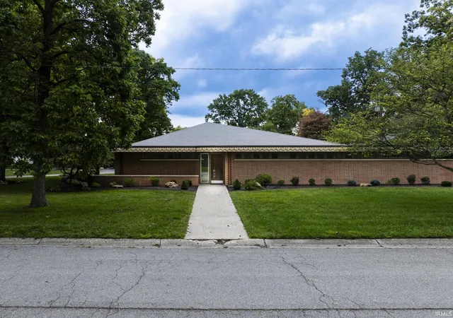 Photo 3 of Manufactured home for sale at 3410 W University Ave, Muncie, IN 47304 | MLS# 202634908 | Listing updated on 2026-09-09