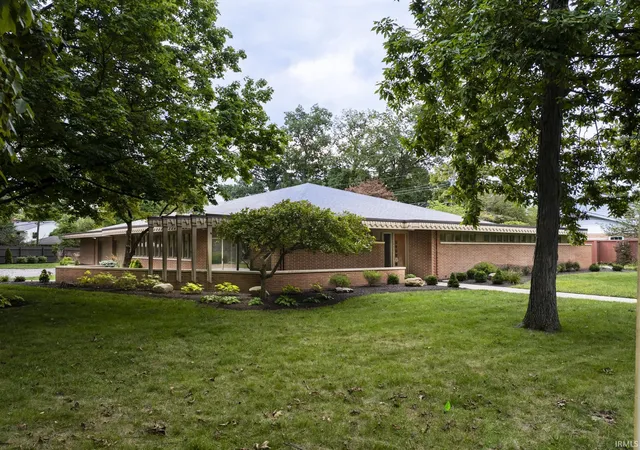 Photo 4 of Manufactured home for sale at 3410 W University Ave, Muncie, IN 47304 | MLS# 202634908 | Listing updated on 2026-09-28