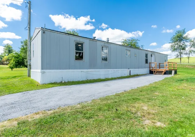Photo 1 of Manufactured home for sale at 40 Ln 101a Big Turkey Lake, Lagrange, IN 46761 | MLS# 202634912 | Listing updated on 2026-09-08
