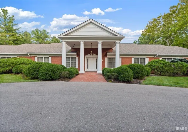 Photo 3 of Manufactured home for sale at 709 S Wynnwood Ln, Bloomington, IN 47401 | MLS# 202634916 | Listing updated on 2026-09-09