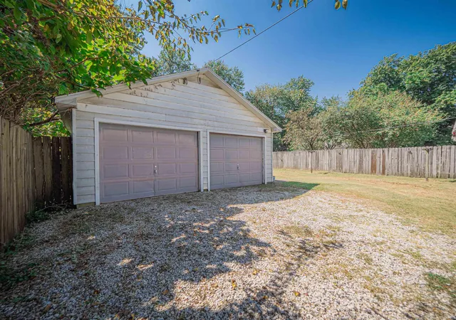 Photo 3 of Sale Pending at 218 W Walnut St, Chandler, IN 47610 | MLS# 202634919 | Listing updated on 2026-09-08