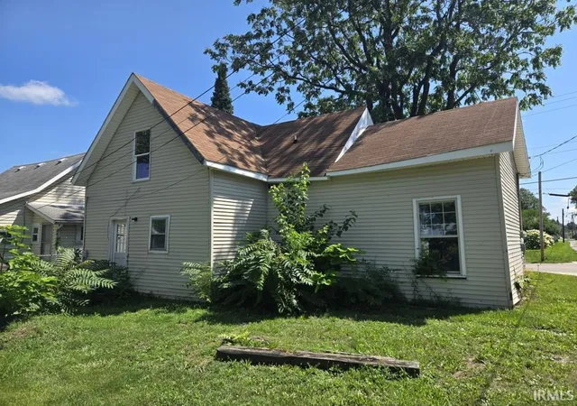 Photo 2 of Manufactured home for sale at 208 S 1st St, Gas City, IN 46933 | MLS# 202634927 | Listing updated on 2026-08-26