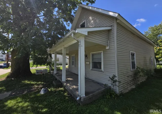 Photo 3 of Manufactured home for sale at 208 S 1st St, Gas City, IN 46933 | MLS# 202634927 | Listing updated on 2026-08-26