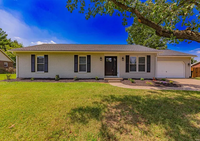 Photo 2 of Manufactured home for sale at 6840 Copperfield Dr, Evansville, IN 47711 | MLS# 202634938 | Listing updated on 2026-08-26