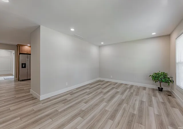 Photo 3 of Manufactured home for sale at 6840 Copperfield Dr, Evansville, IN 47711 | MLS# 202634938 | Listing updated on 2026-08-26