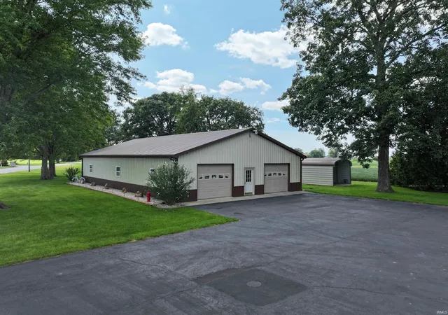 Photo 2 of Sale Pending at 2711 S 50 E, Winamac, IN 46996 | MLS# 202634942 | Listing updated on 2026-09-23