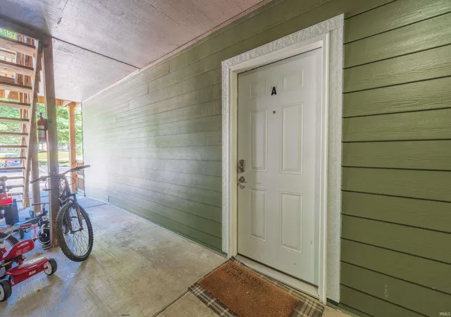 Photo 2 of Condo for sale at 3200 E John Hinkle Pl #1, Bloomington, IN 47408 | MLS# 202634954 | Listing updated on 2026-09-03