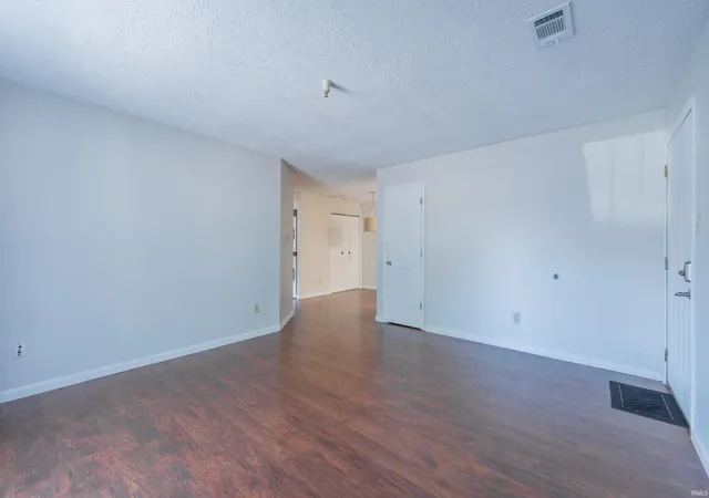 Photo 4 of Condo for sale at 3200 E John Hinkle Pl #1, Bloomington, IN 47408 | MLS# 202634954 | Listing updated on 2026-09-03