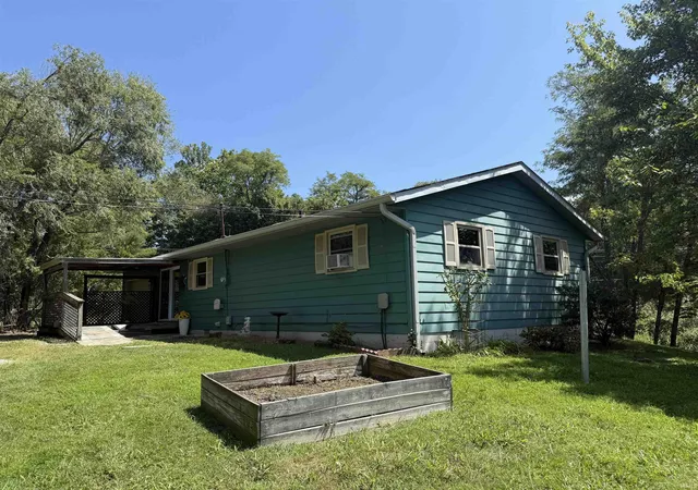 Photo 3 of Manufactured home for sale at 7548 W Rose Creek Dr, Bloomington, IN 47403 | MLS# 202634963 | Listing updated on 2026-09-10