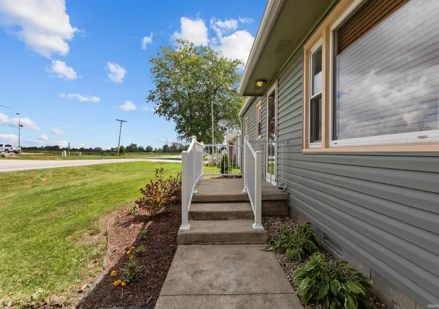 Photo 3 of Manufactured home for sale at 2217 W Alto Rd, Kokomo, IN 46902 | MLS# 202634965 | Listing updated on 2026-09-08