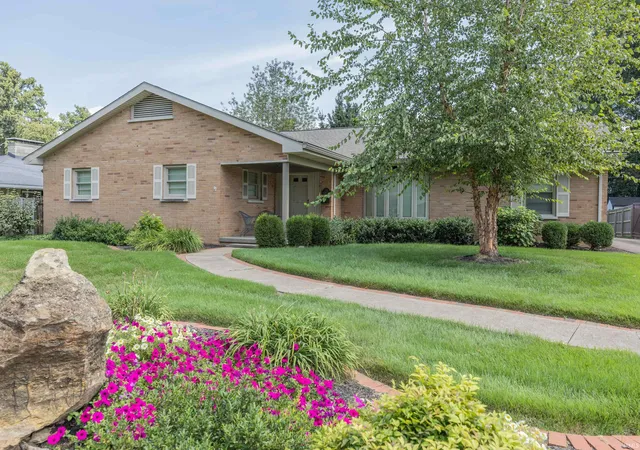 Photo 1 of Sale Pending at 506 S Saint James Blvd, Evansville, IN 47714 | MLS# 202634967 | Listing updated on 2026-08-29