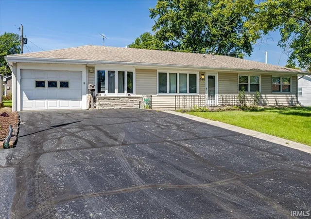 Photo 2 of Manufactured home for sale at 508 S Clem St, Winchester, IN 47394 | MLS# 202634969 | Listing updated on 2026-08-26