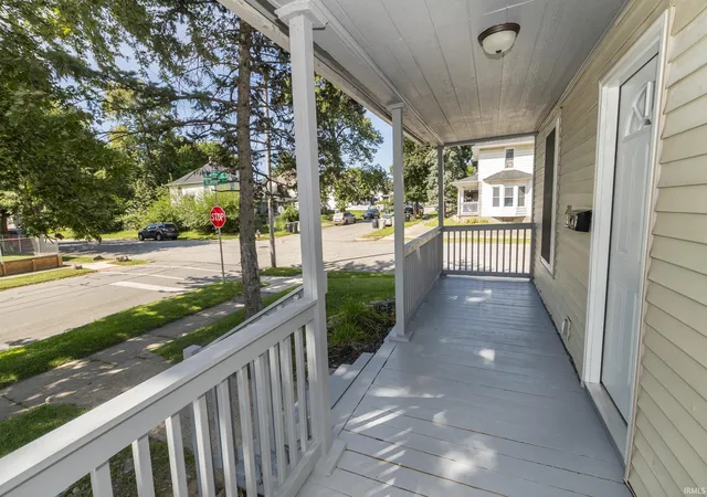 Photo 3 of Sale Pending at 201 E Bowman St, South Bend, IN 46613 | MLS# 202634975 | Listing updated on 2026-09-08