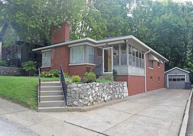 Photo 3 of Sale Pending at 2816 Hillcrest Ter, Evansville, IN 47712 | MLS# 202634978 | Listing updated on 2026-08-31