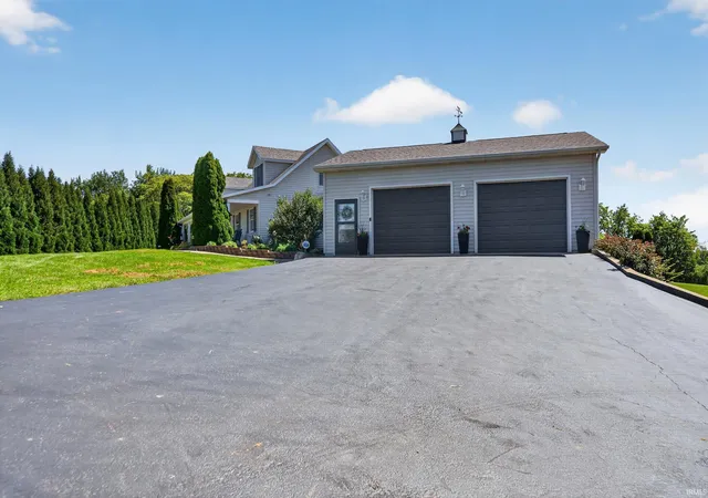 Photo 3 of Manufactured home for sale at 11321 S 100 West, La Fontaine, IN 46940 | MLS# 202634981 | Listing updated on 2026-09-08