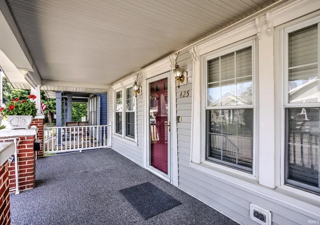 Photo 5 of Sale Pending at 425 Lewis Ave, Evansville, IN 47714 | MLS# 202634994 | Listing updated on 2026-09-05