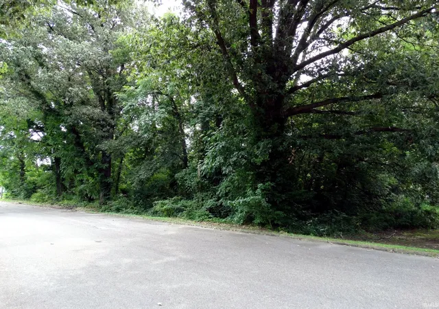 Photo 3 of Land for sale at 3901 3907 3913 Frisse Ave, Evansville, IN 47714 | MLS# 202634995 | Listing updated on 2026-08-26