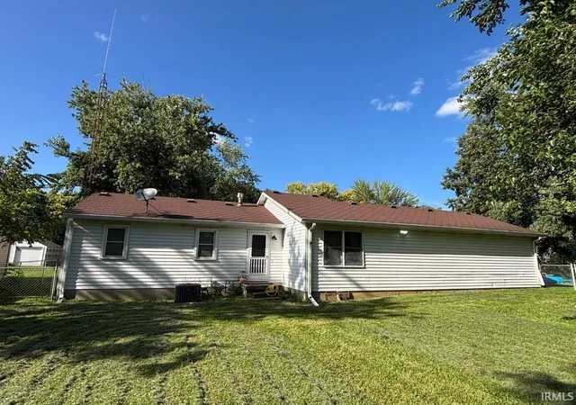Photo 3 of Sale Pending at 2607 E Michigan St, Muncie, IN 47302 | MLS# 202635014 | Listing updated on 2026-09-10