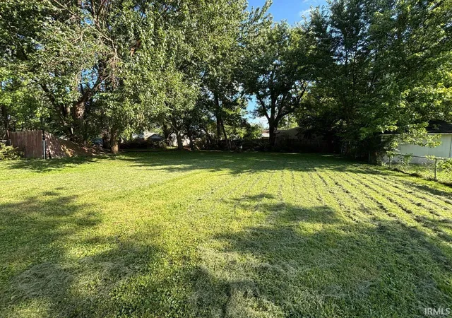 Photo 4 of Sale Pending at 2607 E Michigan St, Muncie, IN 47302 | MLS# 202635014 | Listing updated on 2026-09-10