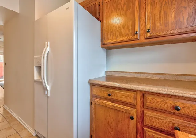Photo 4 of Sale Pending at 15 Hampton Dr, Evansville, IN 47715 | MLS# 202635021 | Listing updated on 2026-08-31