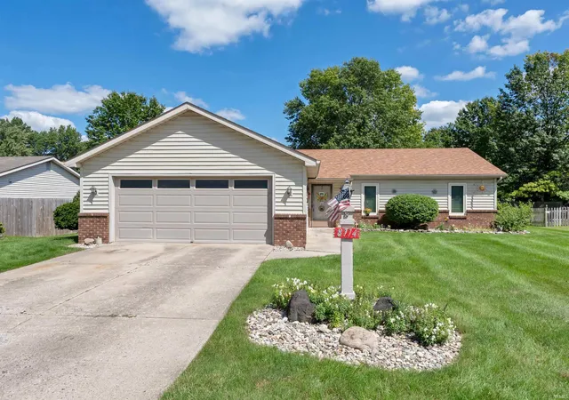 Photo 1 of Sale Pending at 8114 Whittier Ct, Fort Wayne, IN 46818 | MLS# 202635022 | Listing updated on 2026-08-27
