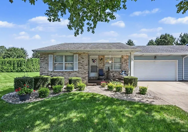 Photo 2 of Sale Pending at 152 Oakmont Dr, Bremen, IN 46506 | MLS# 202635029 | Listing updated on 2026-08-31