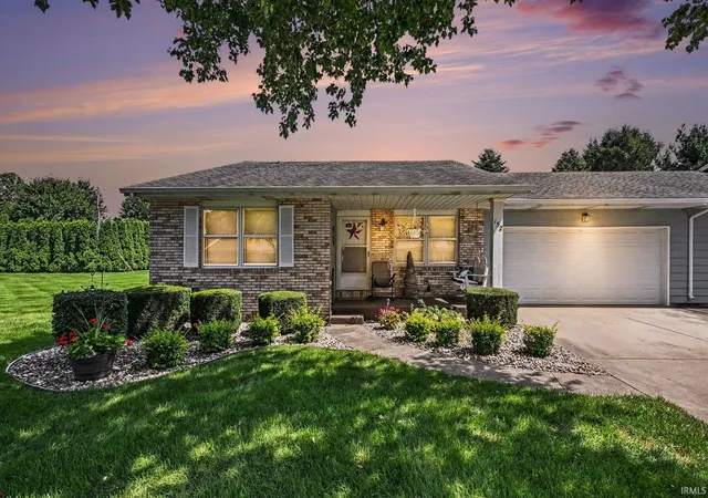 Photo 4 of Sale Pending at 152 Oakmont Dr, Bremen, IN 46506 | MLS# 202635029 | Listing updated on 2026-08-31