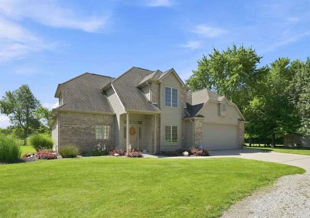 Photo 2 of Sale Pending at 3524 County Road 36, Auburn, IN 46706 | MLS# 202635036 | Listing updated on 2026-08-31