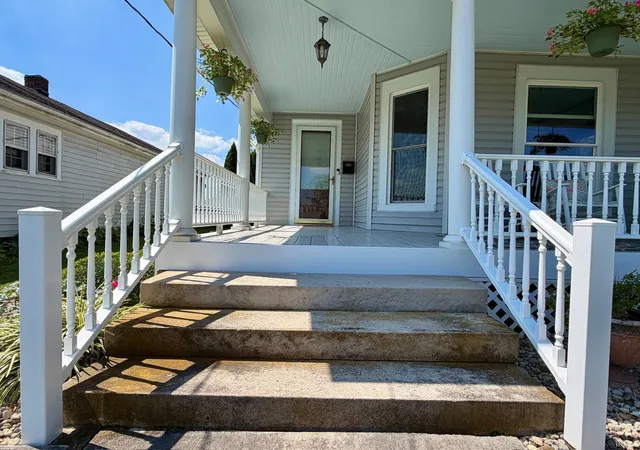 Photo 4 of Manufactured home for sale at 205 Lincoln Ave, Bedford, IN 47421 | MLS# 202635069 | Listing updated on 2026-09-09