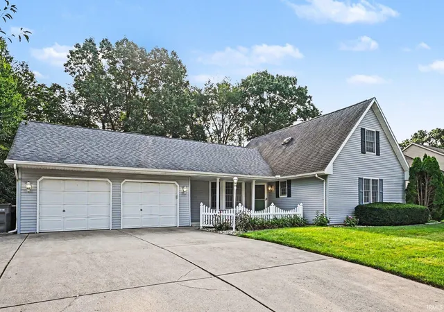 Photo 2 of Manufactured home for sale at 50550 Deer Ridge Ct, Granger, IN 46530 | MLS# 202635070 | Listing updated on 2026-09-09