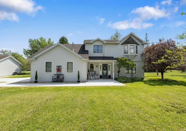 Photo 2 of Sale Pending at 15336 Windover Trl, Fort Wayne, IN 46845 | MLS# 202635073 | Listing updated on 2026-09-09