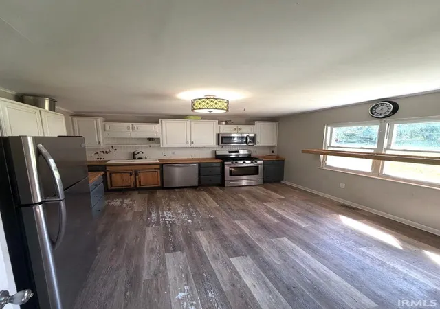 Photo 4 of Manufactured home for sale at 80 Middle Ave, Bedford, IN 47421 | MLS# 202635074 | Listing updated on 2026-09-07