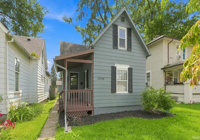 Photo 1 of Manufactured home for sale at 1719 Sinclair St, Fort Wayne, IN 46808 | MLS# 202635077 | Listing updated on 2026-09-08