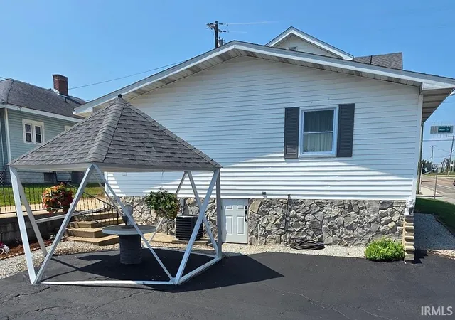Photo 3 of Manufactured home for sale at 1020 N Main St, Bicknell, IN 47512 | MLS# 202635088 | Listing updated on 2026-08-27