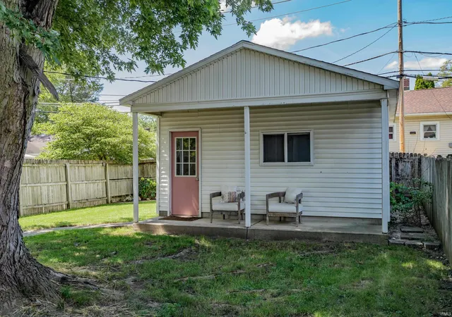 Photo 3 of Manufactured home for sale at 1501 Runnion Ave, Fort Wayne, IN 46808 | MLS# 202635090 | Listing updated on 2026-08-30