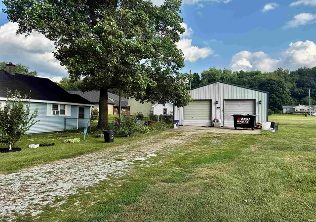 Photo 3 of Sale Pending at 47 E 15th St, Vincennes, IN 47591 | MLS# 202635096 | Listing updated on 2026-09-21