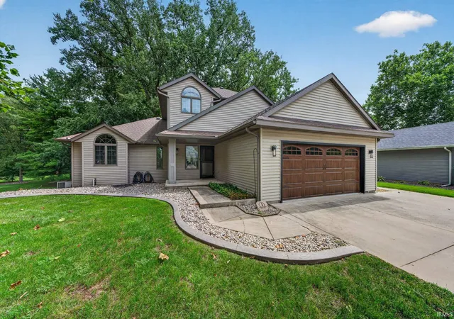 Photo 1 of Sale Pending at 2208 Cambridge Dr, Goshen, IN 46528 | MLS# 202635098 | Listing updated on 2026-08-31