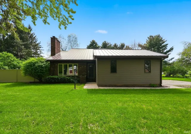 Photo 2 of Manufactured home for sale at 5880 N 170 Rd, Howe, IN 46746 | MLS# 202635106 | Listing updated on 2026-09-28
